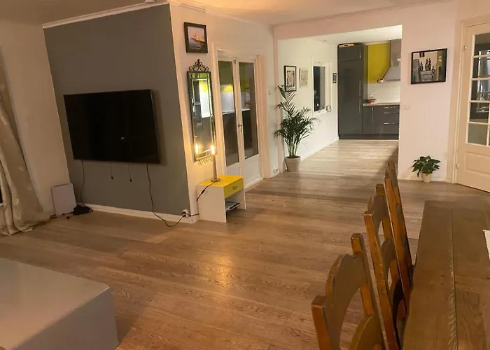 Bugardsasen1, Whole House